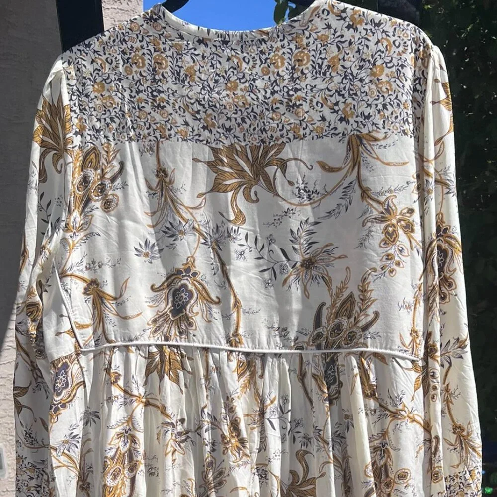 NWOT Flowy Maxi Dress, Lightweight Floral, Neutral, V neck with tie, mid sleeve. - Picture 5 of 6